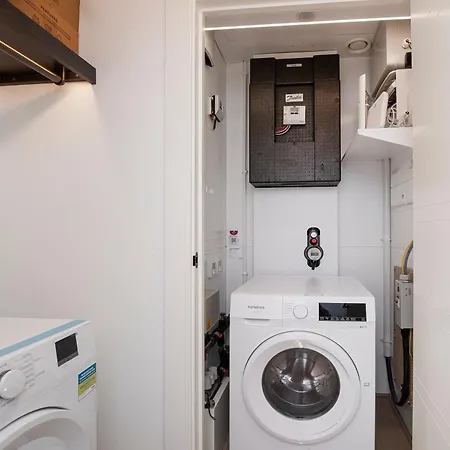 Battersea Power Station 2 Bed Close To Harrods * London