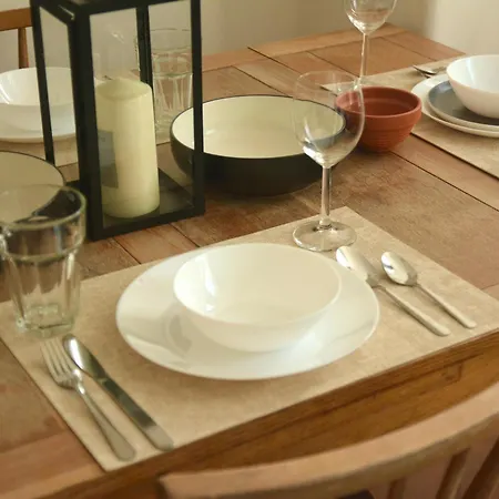 Victorian Amazing Three Bedroom * London