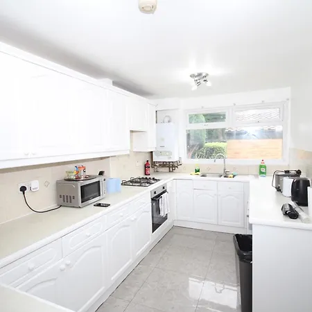 Holiday home Charnwood Place Hillingdon