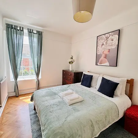 Apartment Victorian Amazing Three Bedroom *