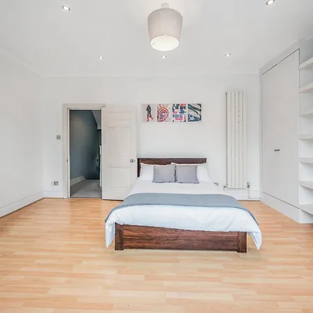 Pass The Keys Wonderful Six Bed Victorian In