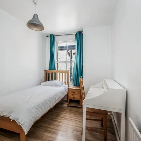 Pass The Keys Wonderful Six Bed Victorian In Holiday home
