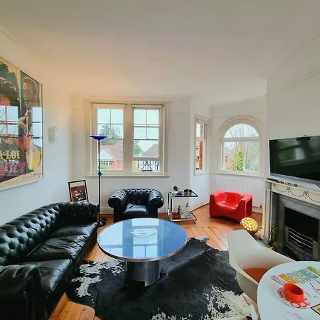 Christchurch Apartment London