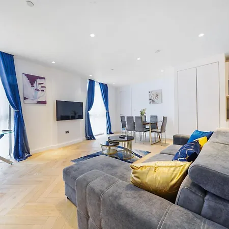 Apartment The Zurich Apartment, 6 Beds, 15mins To London, 10mins Wembley Stadium London