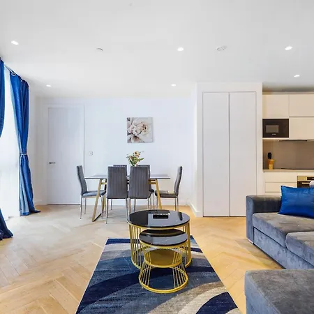 The Zurich Apartment, 6 Beds, 15mins To London, 10mins Wembley Stadium London