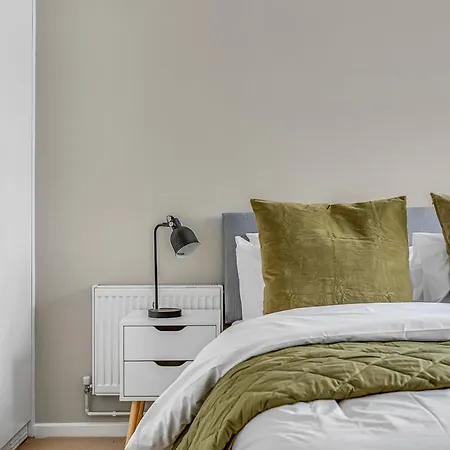 Putney Bridge Hideaway