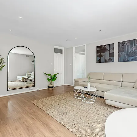 Putney Bridge Hideaway