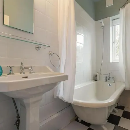 Newington Green, Beautiful 1 Bed