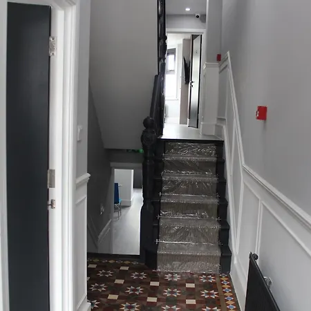 Luxury In Vibrant Area Homestay London