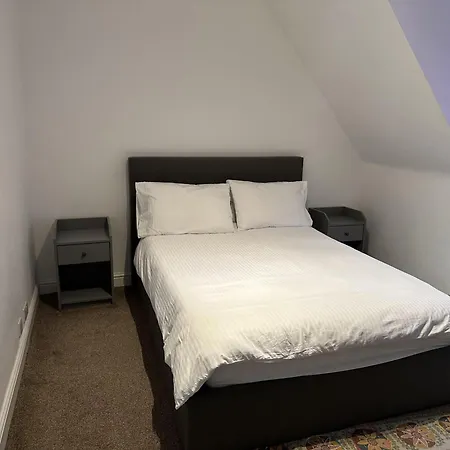 Luxury - Finchley Road Retreat Apartment London