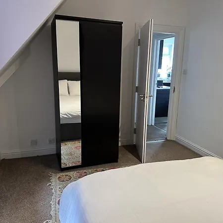 Luxury - Finchley Road Retreat * London