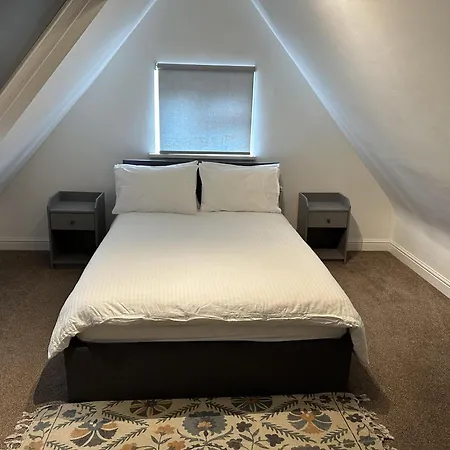 Apartment Luxury - Finchley Road Retreat