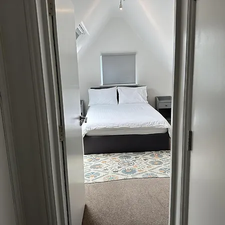Luxury - Finchley Road Retreat * London