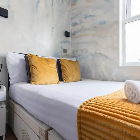 Nd - Hyde Park Hotel 2*