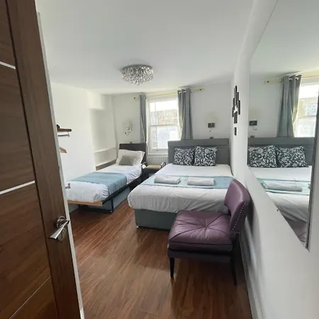 Nd - Hyde Park Hotel 2*