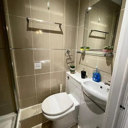 Nd - Hyde Park Hotel 2*