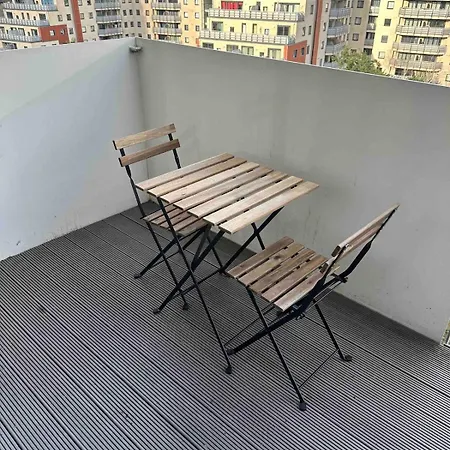 Entire 2 Bedroom Flat * London