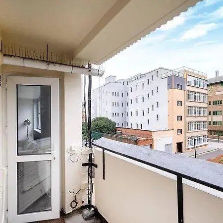 Charming In The Pleydell Estate Londra