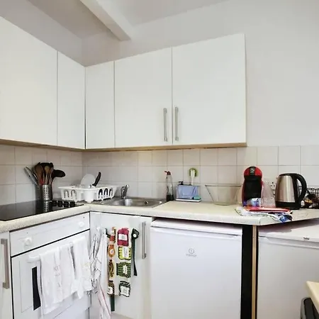 Charming West Your Urban Oasis Apartment London