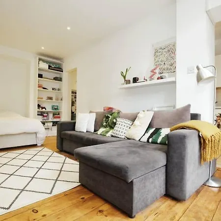 Charming West Your Urban Oasis London