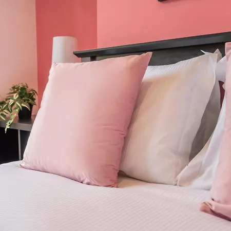 Apartment Dionysus' Den - Fitzrovia By Frankie Says London