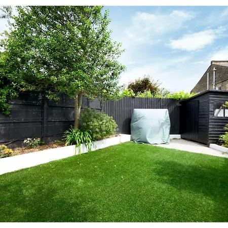 4br House Minutes From Transport & Attractions Hébergement de vacances Londres