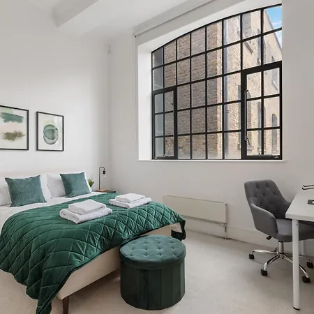 London, Kings Cross, Minutes From Station! *