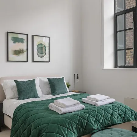 London, Kings Cross, Minutes From Station! *