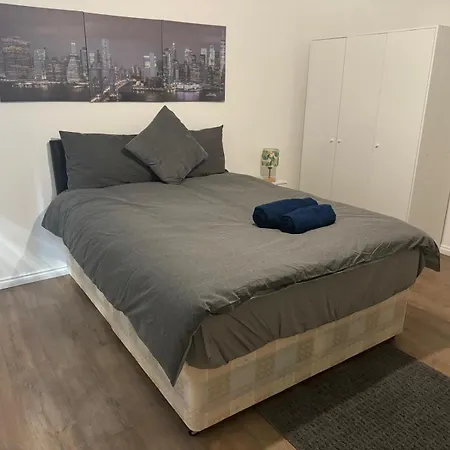 Holiday home E14 Elegance London