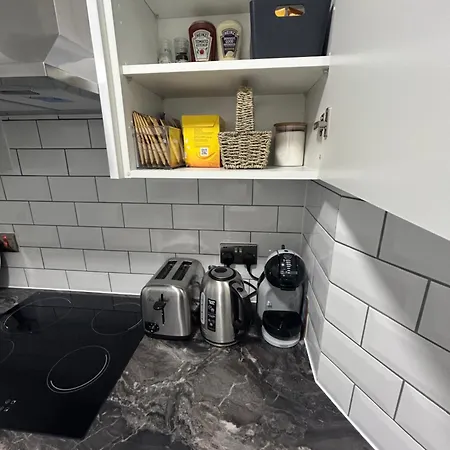 Luxury 2 Bed With Garden Near Tottenham Hale * London