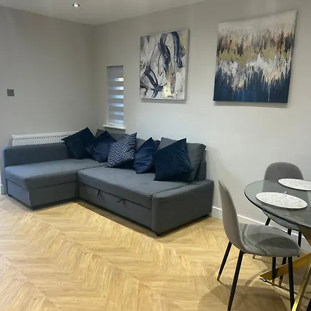 Luxury 2 Bed With Garden Near Tottenham Hale