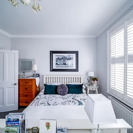 Windsor Road Retreat Homestay *