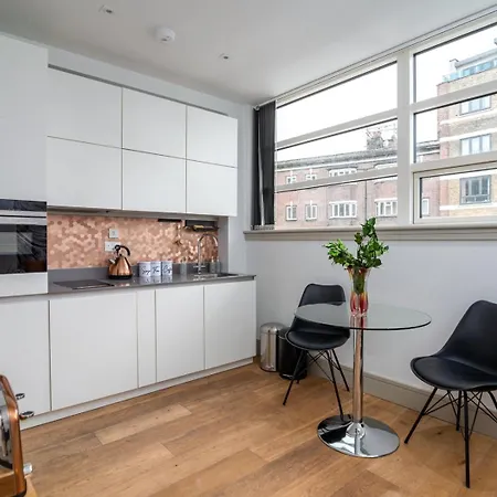 Guestready - Whitechapel Kindred *