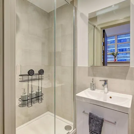 Guestready - Whitechapel Kindred London