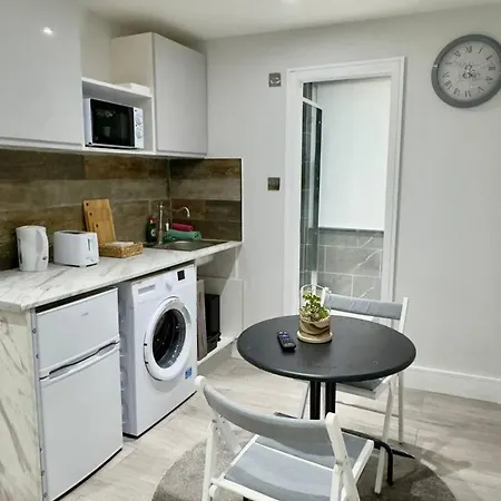 One Bedroom In Camden London
