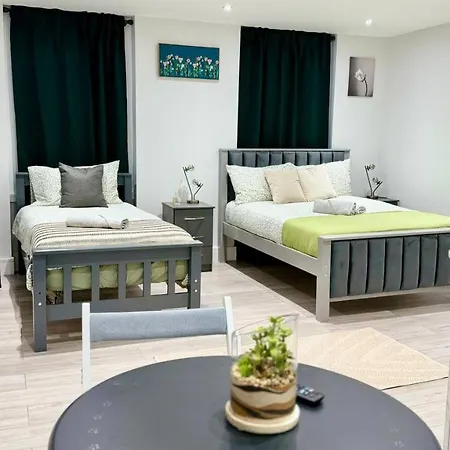 One Bedroom In Camden *