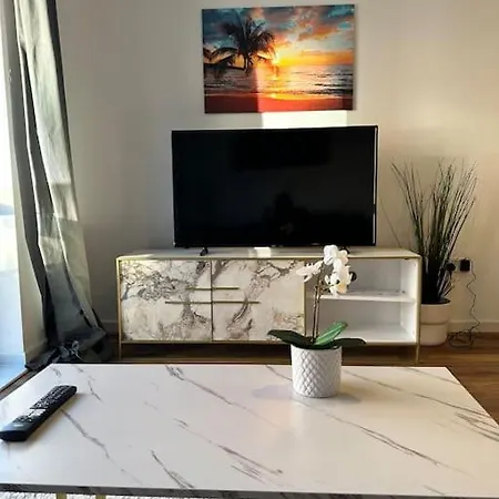 Apartment Stylish Zone 2 London