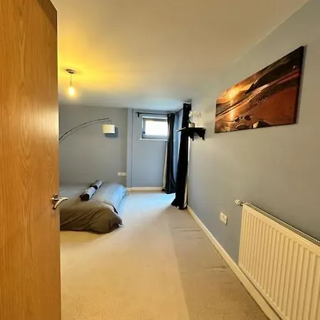 Stylish Zone 2 Apartment