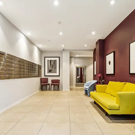 Chic 2-bedroom With Stunning Views In *