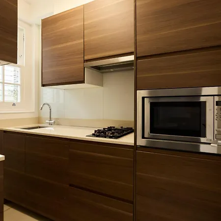 The Chelsea Square Crib - Bright 1bdr Flat Apartment London