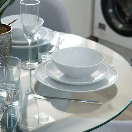 7 Apartment London
