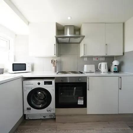 7 Apartment *