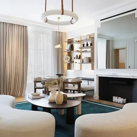 Soho Love Apartment