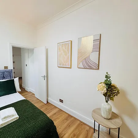 Beautiful 2bedroom Flat In St John * London