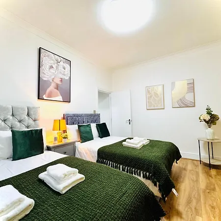 Beautiful 2bedroom Flat In St John