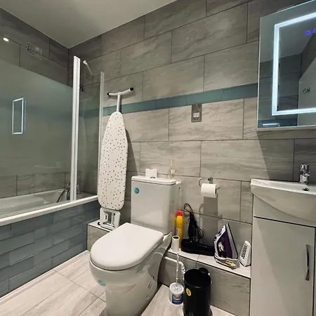 Apartment Beautiful 2bedroom Flat In St John *