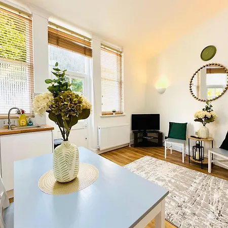 Beautiful 2bedroom Flat In St John London