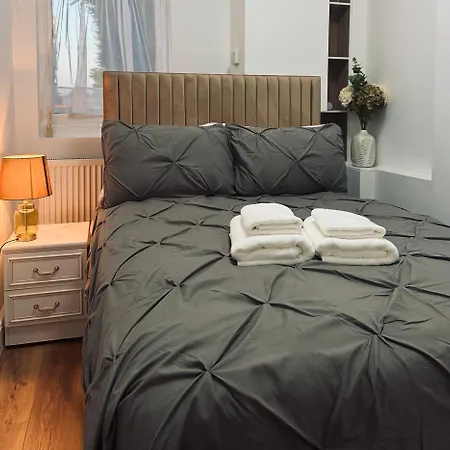 Beautiful 2bedroom Flat In St John