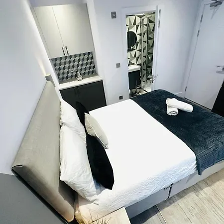Sw18 Great Location Perfect For Tourist * Londres