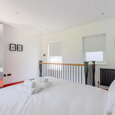Industrial Chic 1bd House By Kings Cross Apartment *